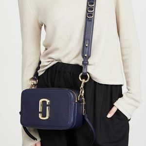 *SOLD* Marc Jacobs Softshot 21